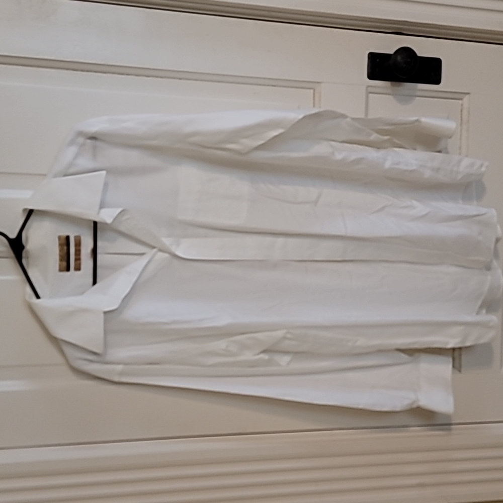 Roundtree and You're fitted dress shirt